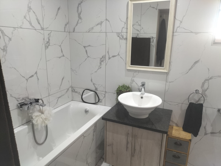 To Let 3 Bedroom Property for Rent in Bayswater Free State